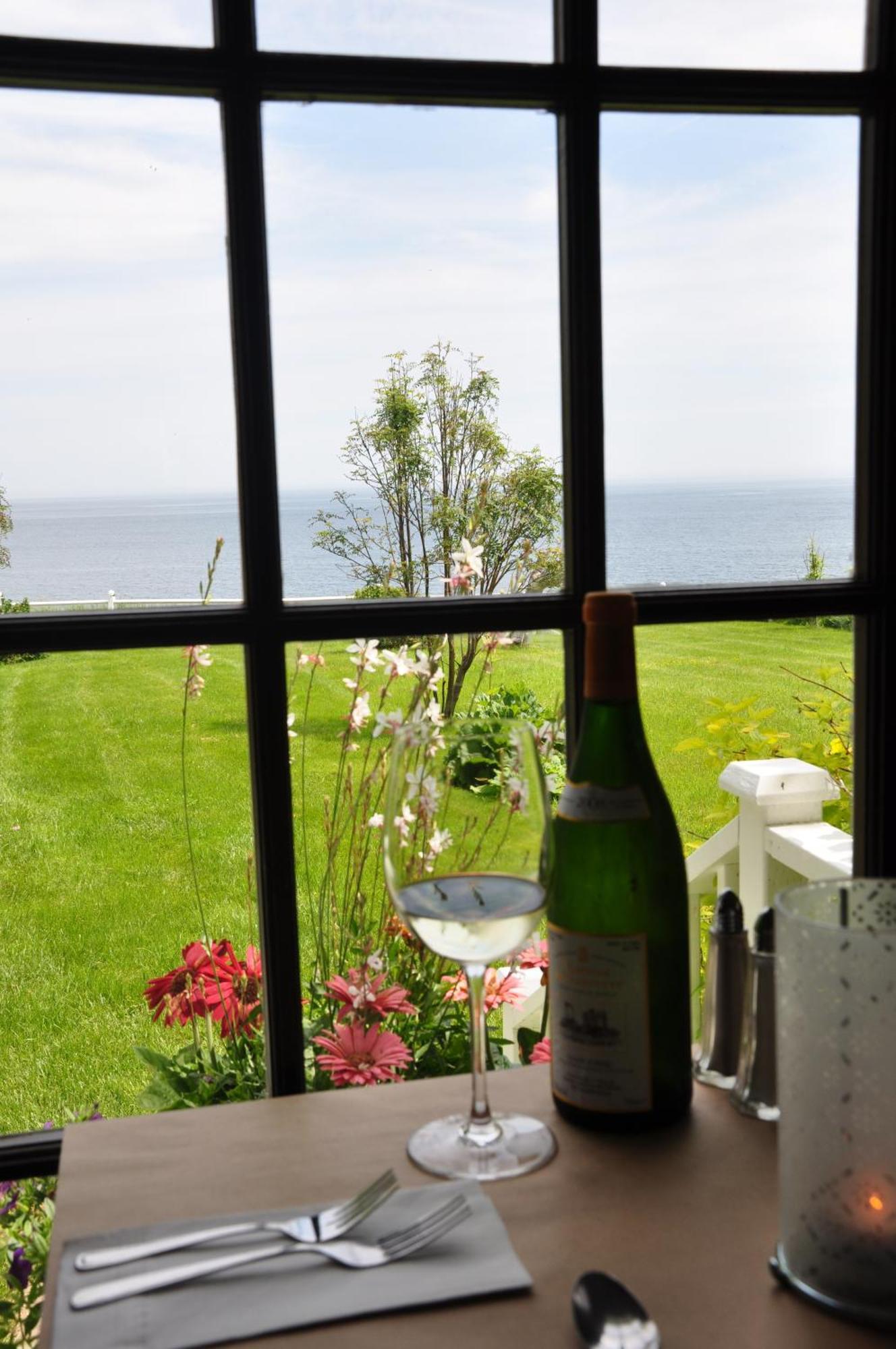 Hotel Les Trois Soeurs Perce Luaran gambar