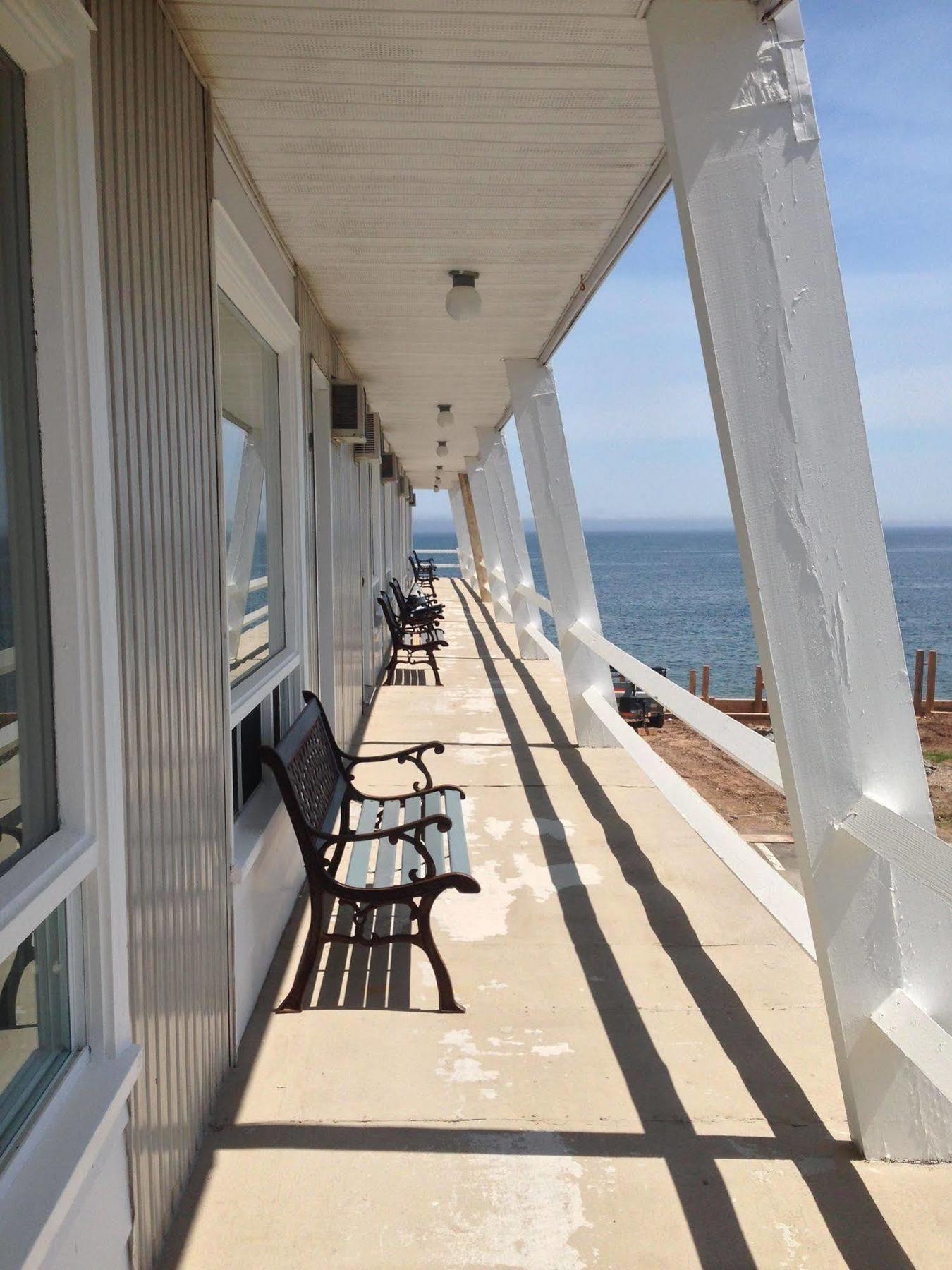 Hotel Les Trois Soeurs Perce Luaran gambar